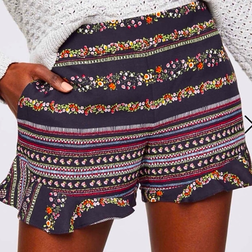 LOFT -- ruffle hem RIVIERA high waist boho shorts